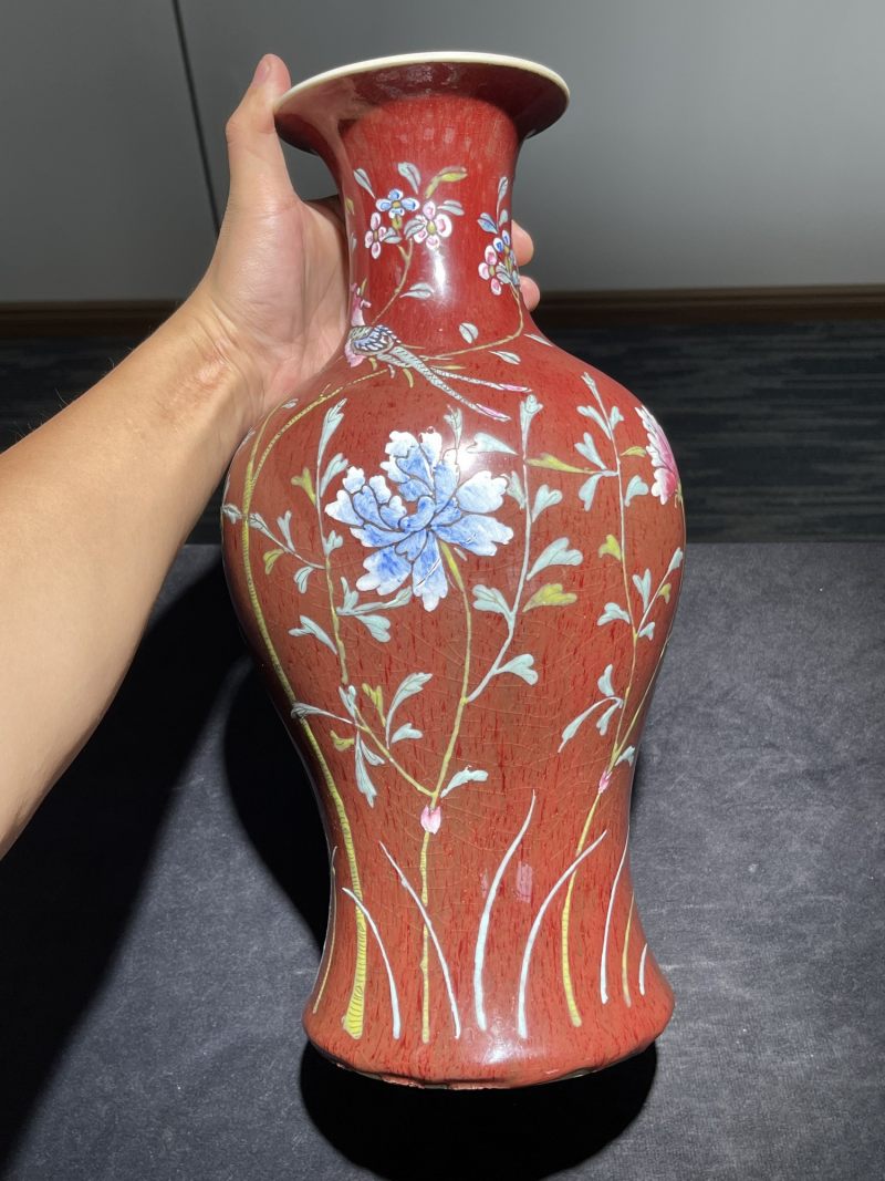清中期 红釉加彩花卉纹观音瓶 - 图4