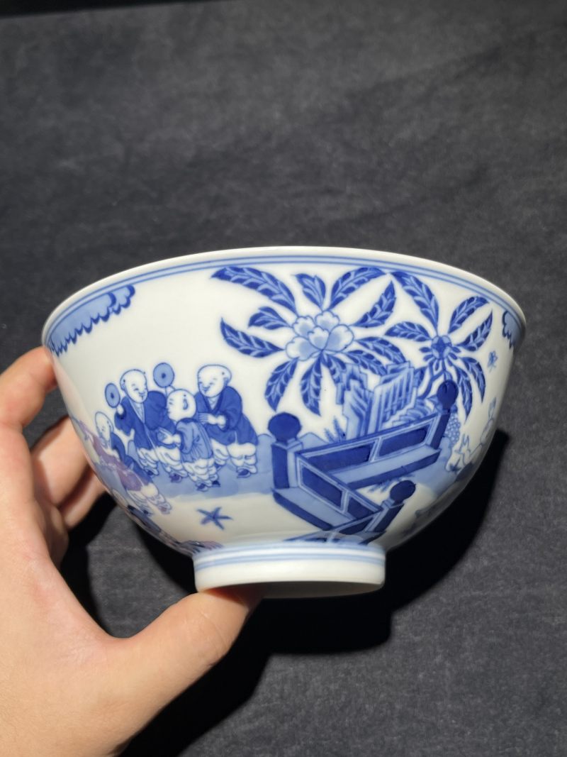 清嘉庆 青花婴戏纹碗 - 图5