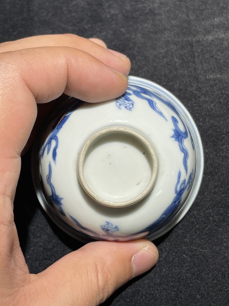 清康熙 青花香草龙纹杯一对 - 图7