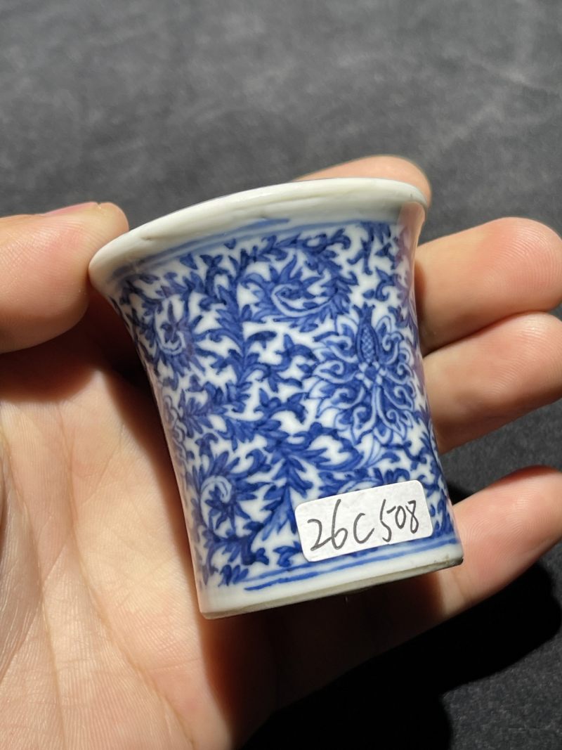 清中期 青花缠枝莲纹轴头一对 - 图4