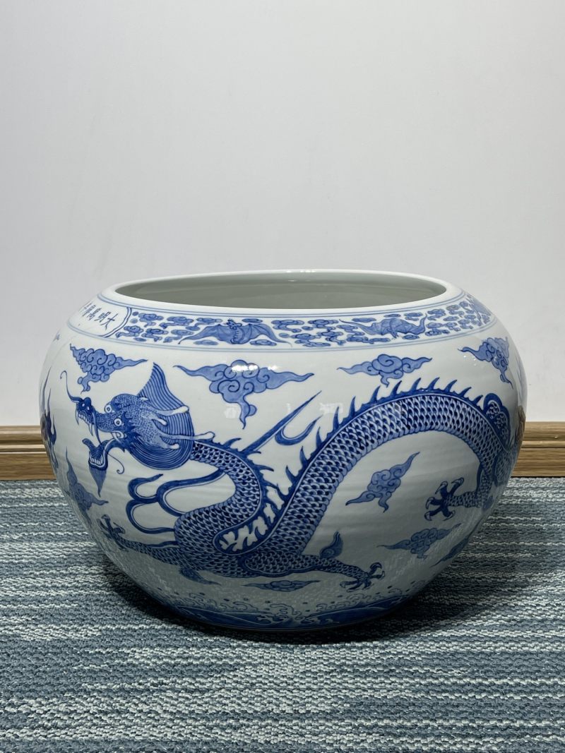 50年代 青花龙纹大卷缸一对 - 图3