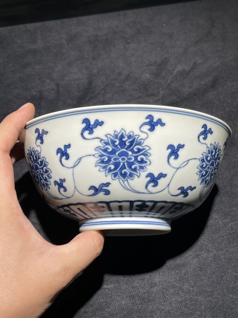 清道光 青花缠枝莲纹碗 - 图3