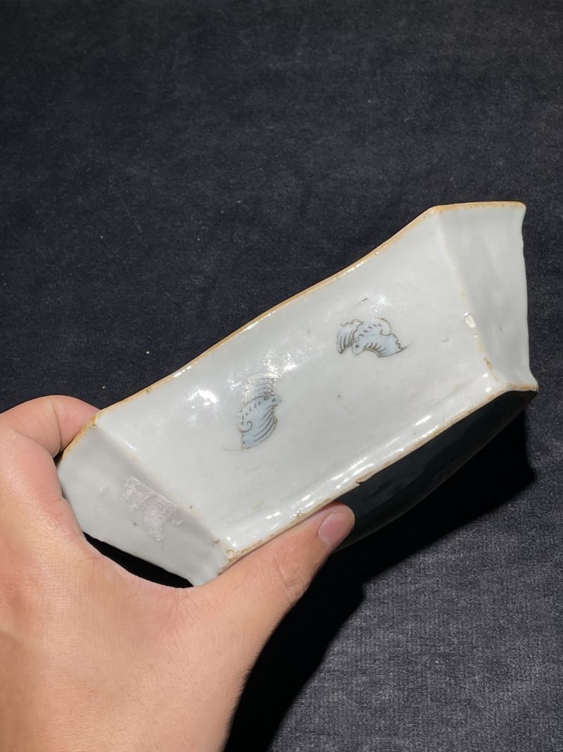清同治 粉彩人物纹九子攒盘 - 图31