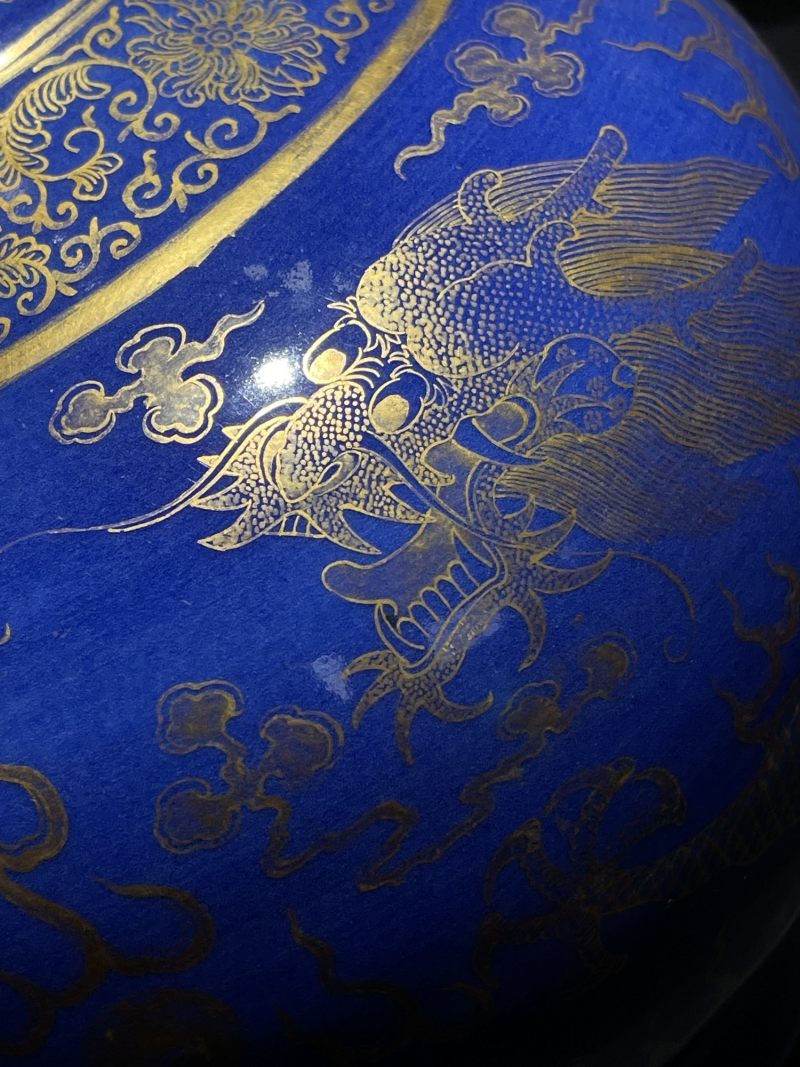 清光绪 祭蓝描金龙纹赏瓶一对 - 图6