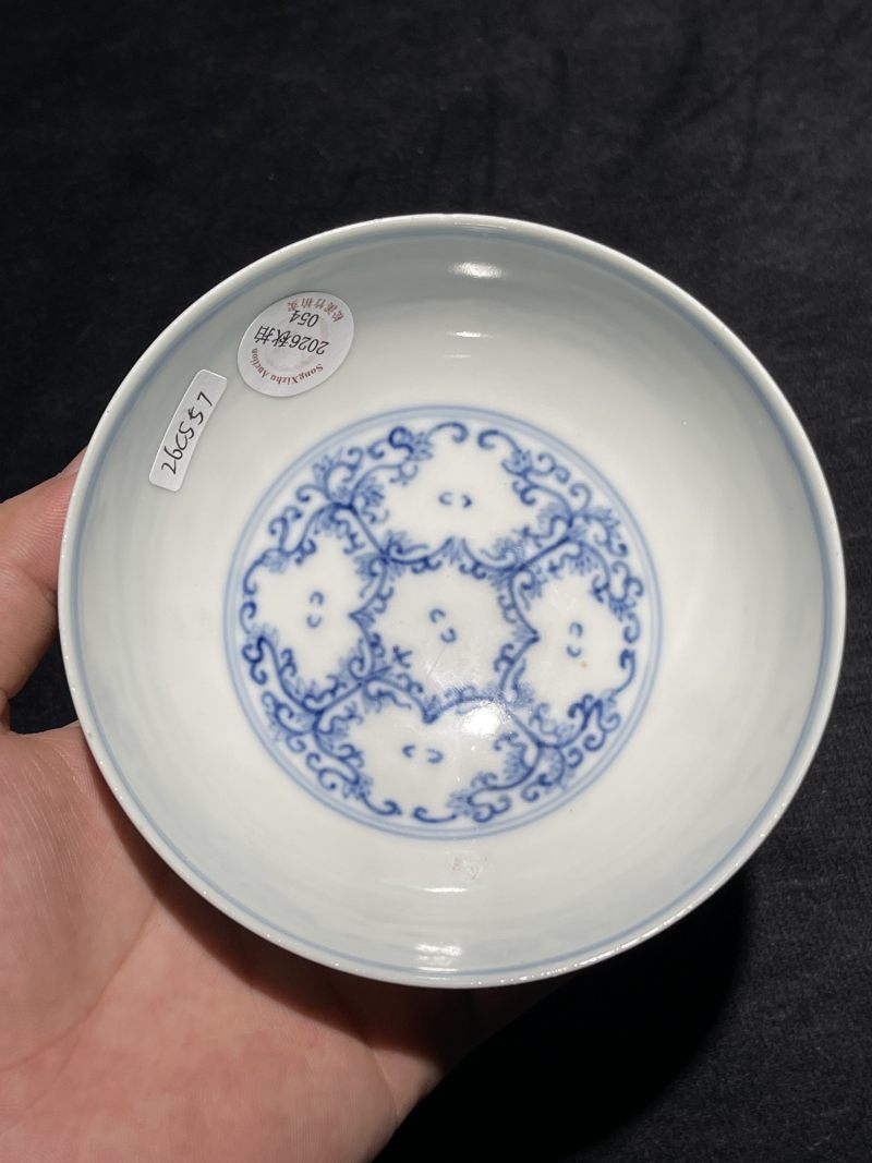 清代 青花花卉纹碗 - 图4