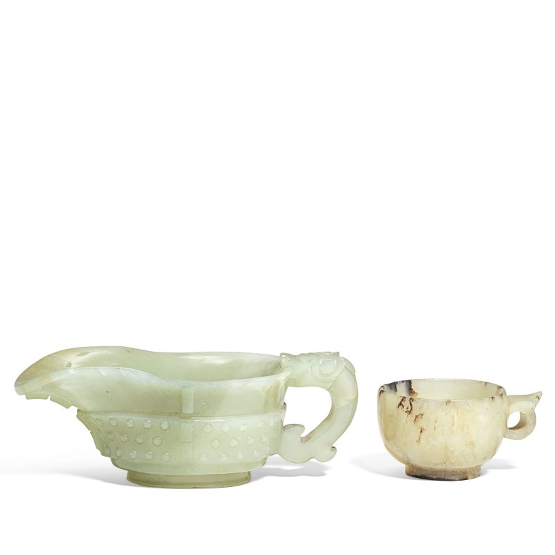 明及十八/十九世紀 青玉褐斑盃及青玉仿古匜 | A MOTTLED PALE GREEN AND BROWN JADE CUP AND A CELADON JADE LIBATION VESSEL