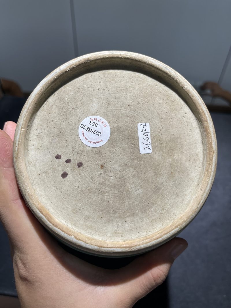清雍正 粉彩人物瓶两件 - 图6