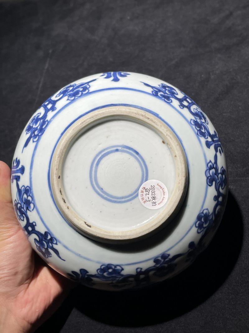 清早期 青花花卉纹香炉一组3件 - 图15