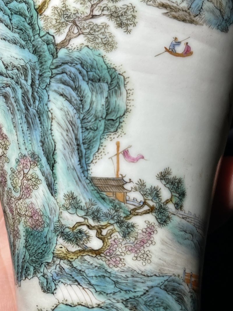民国 粉彩通景山水纹观音瓶 - 图7
