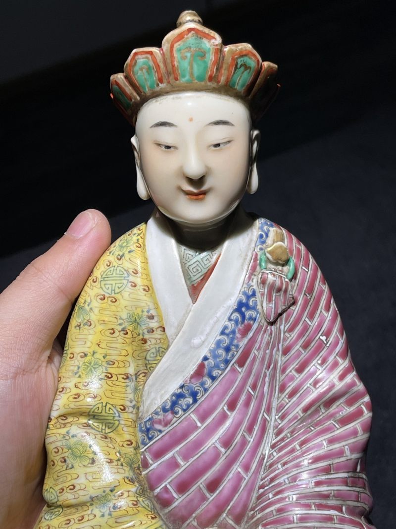 民国 粉彩地藏王菩萨瓷塑 - 图3