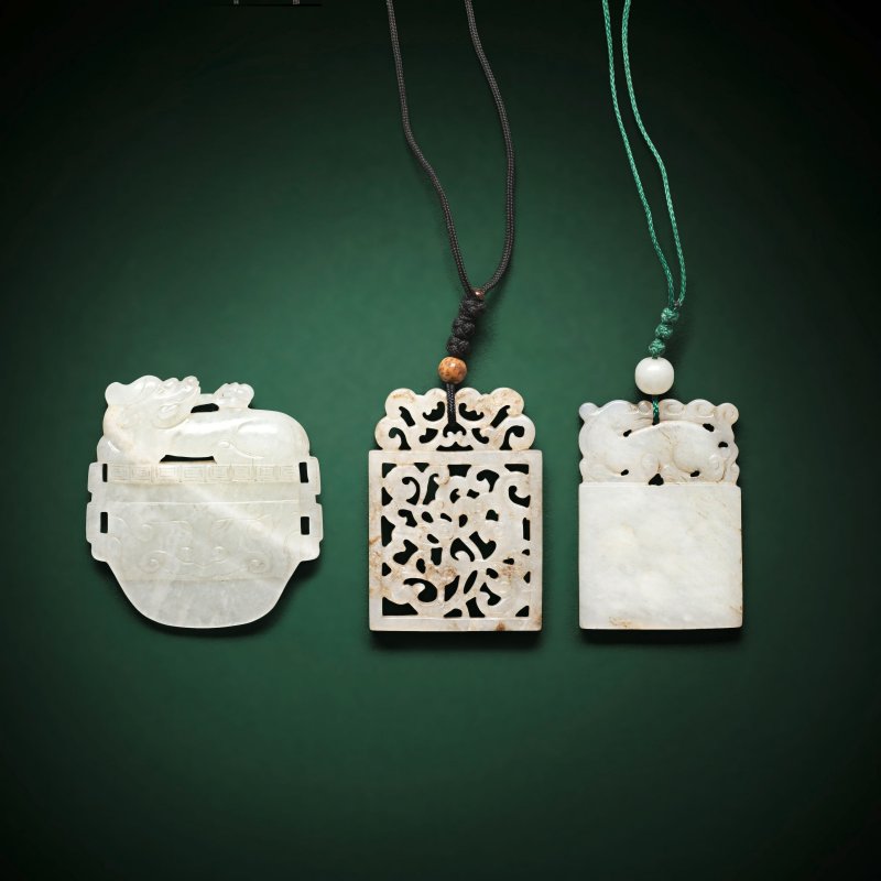 十七至十九世紀 玉珮三件 | THREE JADE PENDANTS