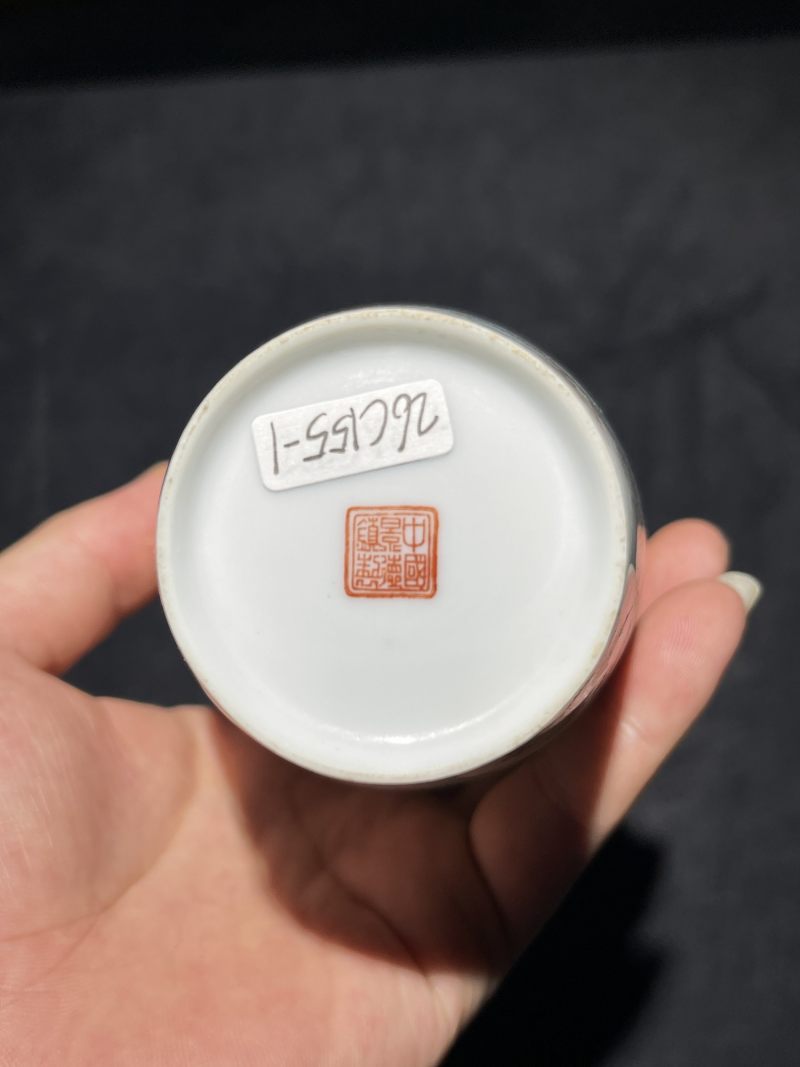 70年代 徐焕文薄胎粉彩山水瓶一对 - 图9