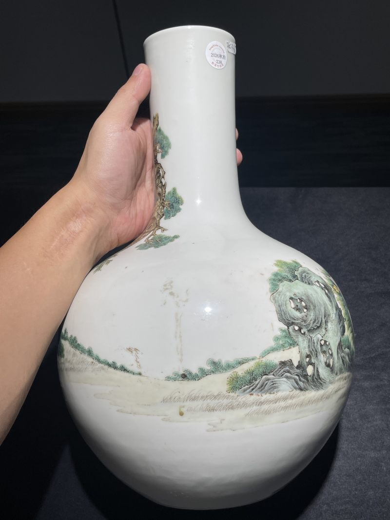 清晚期 粉彩八仙纹天球瓶 - 图5