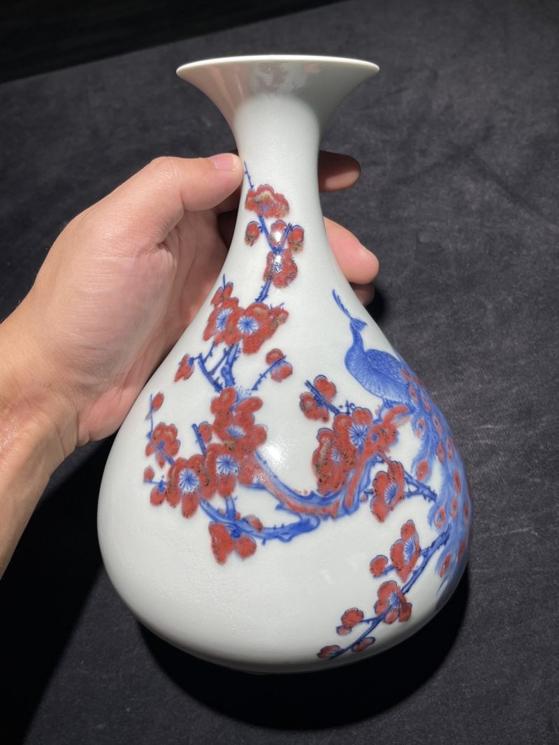 50年代 青花釉里红梅花孔雀图玉壶春瓶 - 图3