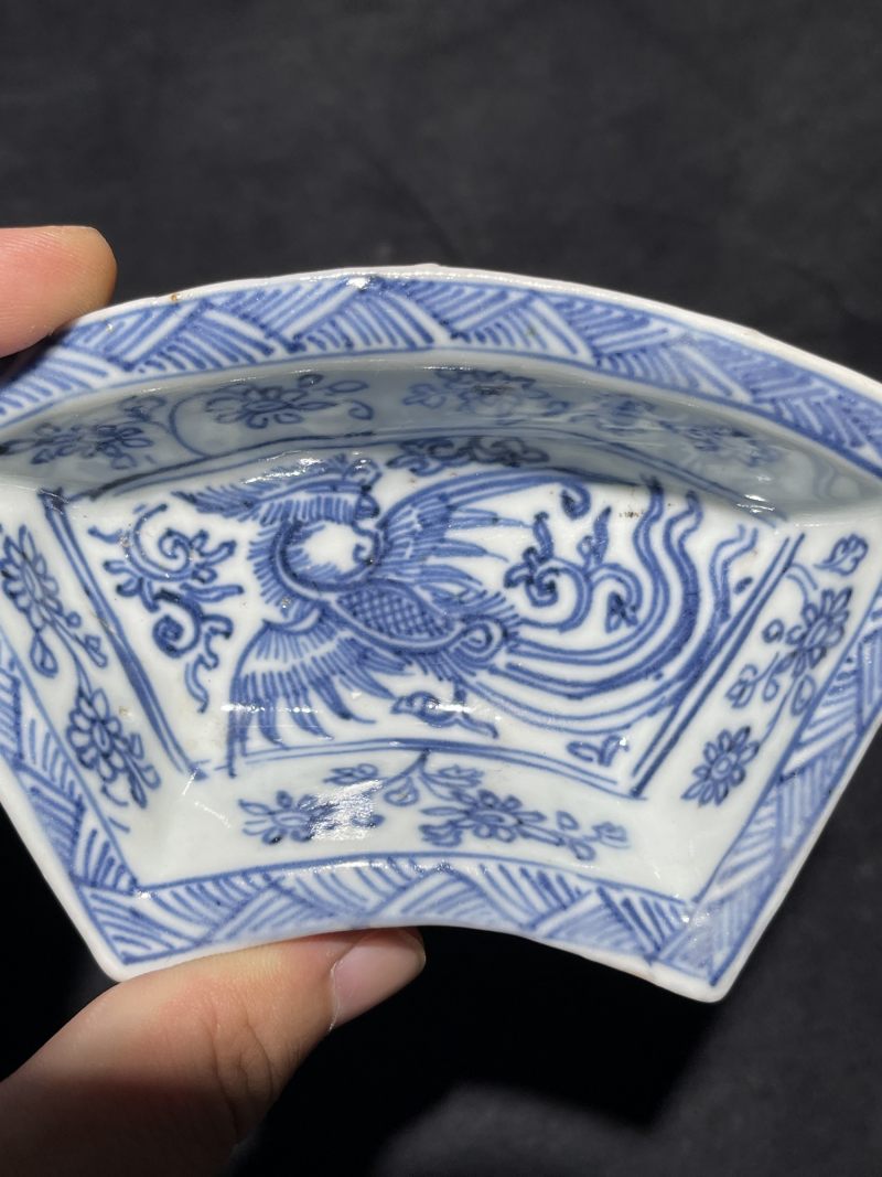 明万历 青花铁线描凤穿花纹攒盘一组十二件 - 图26