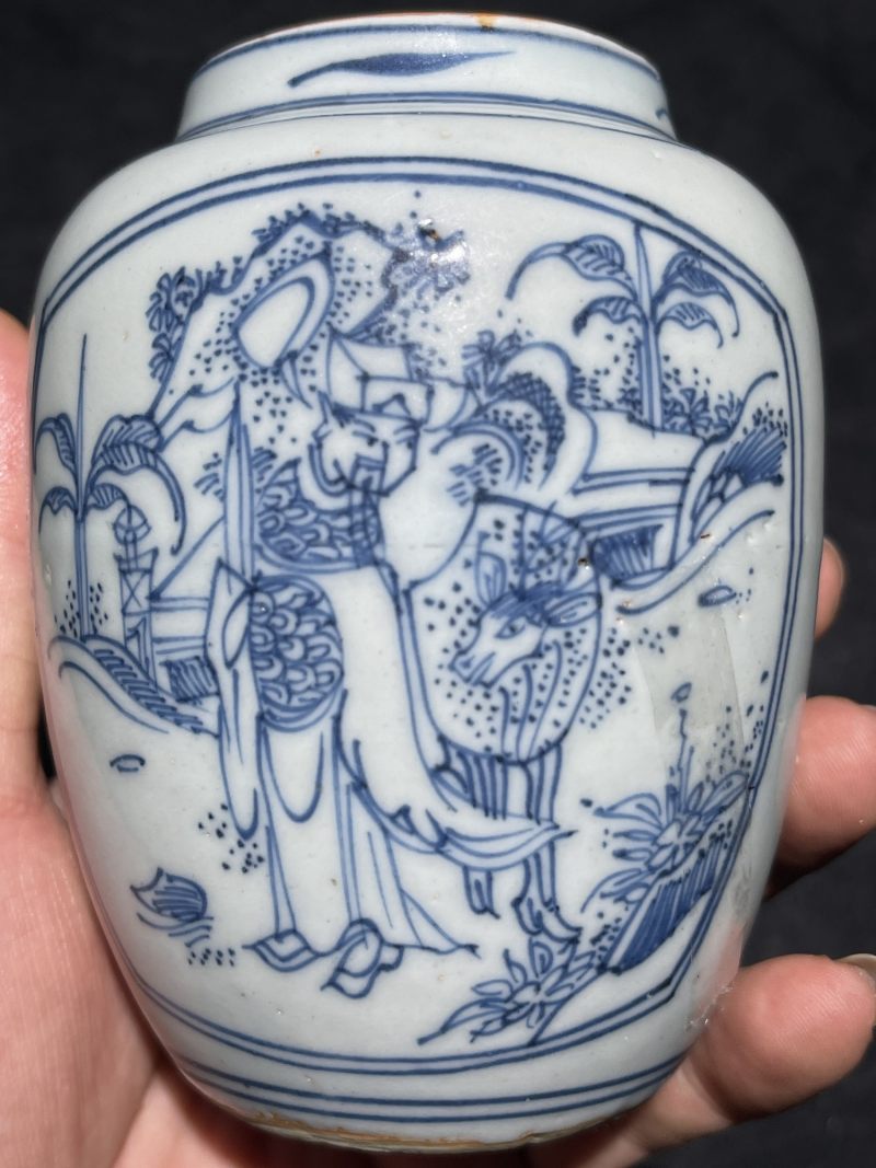 明万历 青花铁线描高官厚禄纹莲子罐 - 图4