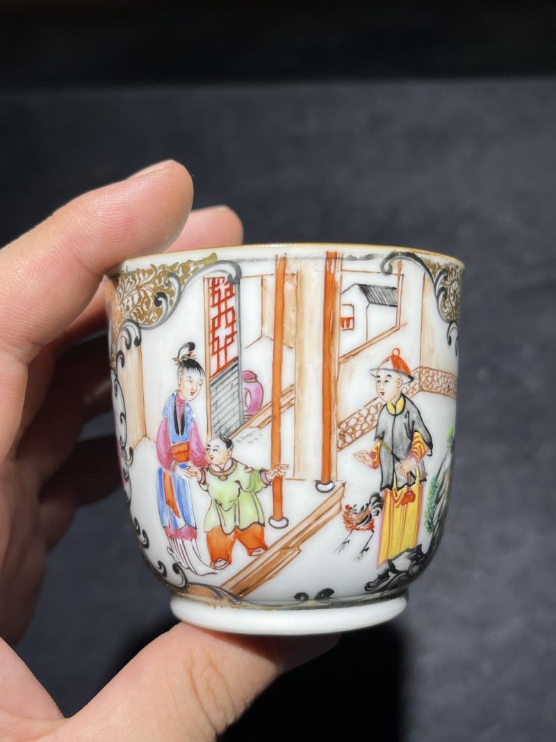 清雍正 广珐琅满大人纹盖杯、碟一套 - 图4