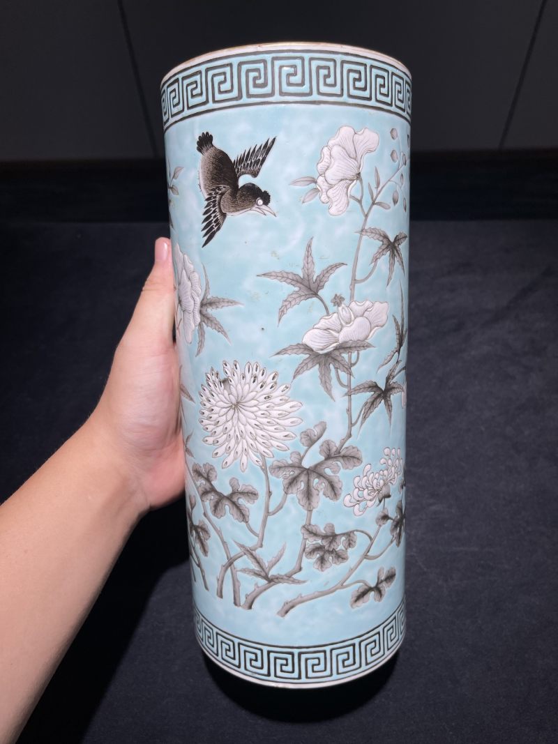 清光绪 松石绿地墨彩花鸟纹帽筒一对 - 图2