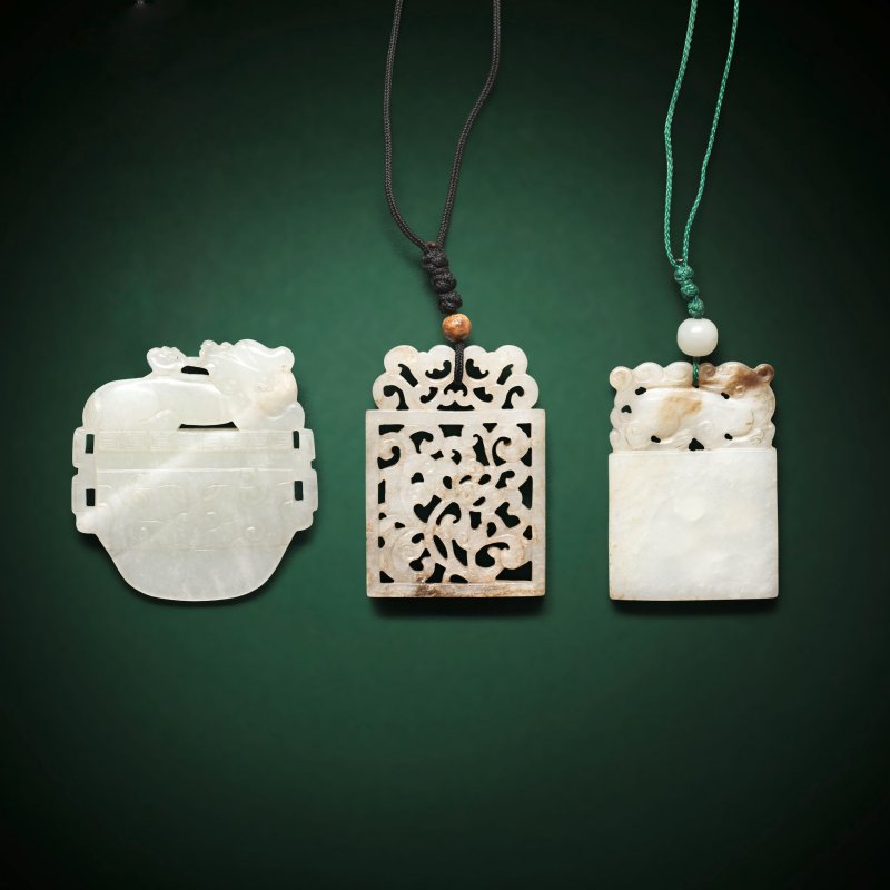 十七至十九世紀 玉珮三件 | THREE JADE PENDANTS - 图2
