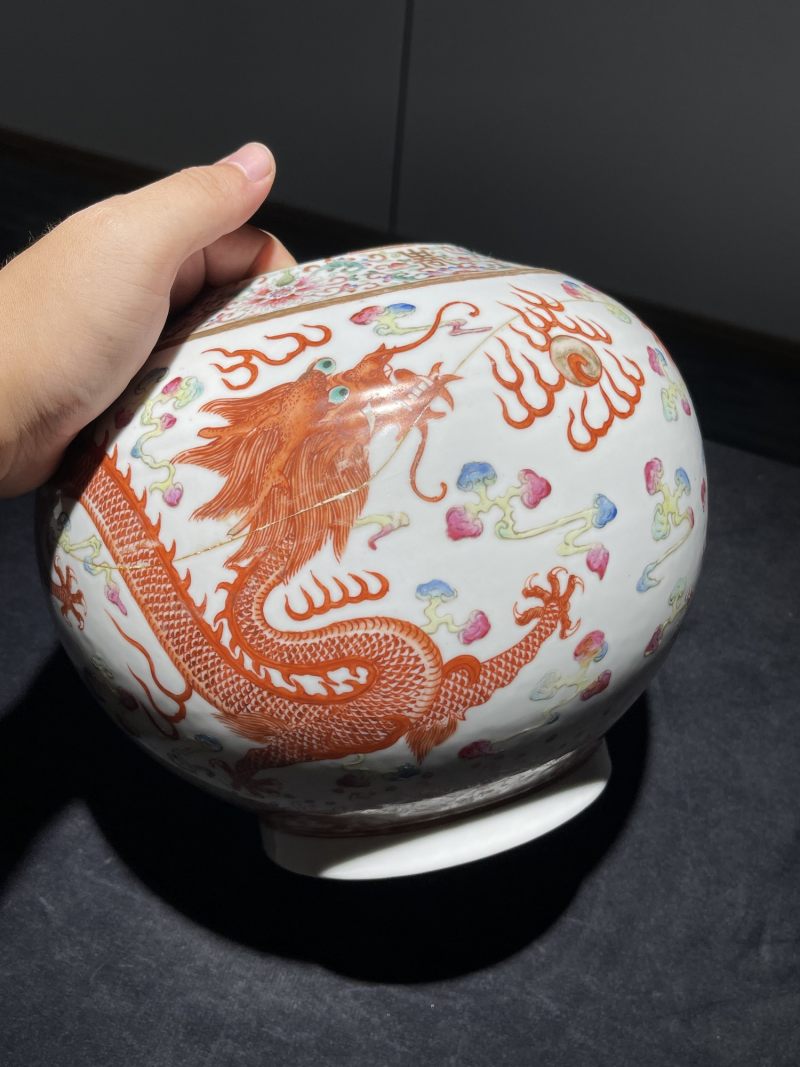 清光绪 粉彩龙纹赏瓶 - 图2