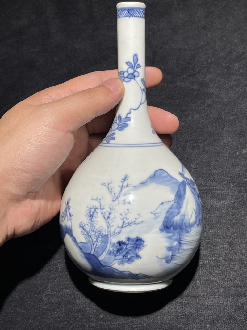 清康熙 青花山水纹锥把瓶 - 图5