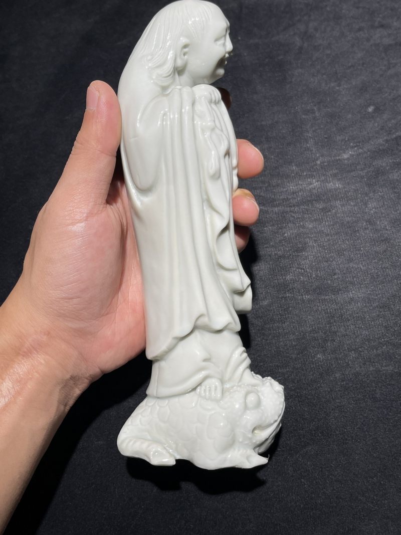 清晚期 白釉刘海戏金蟾瓷塑一对 - 图6