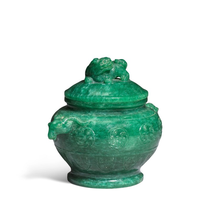 二十世紀 碧玉雕羊紋罐 | A SPINACH-GREEN NEPHRITE JADE 'RAMS' JAR AND COVER - 图4
