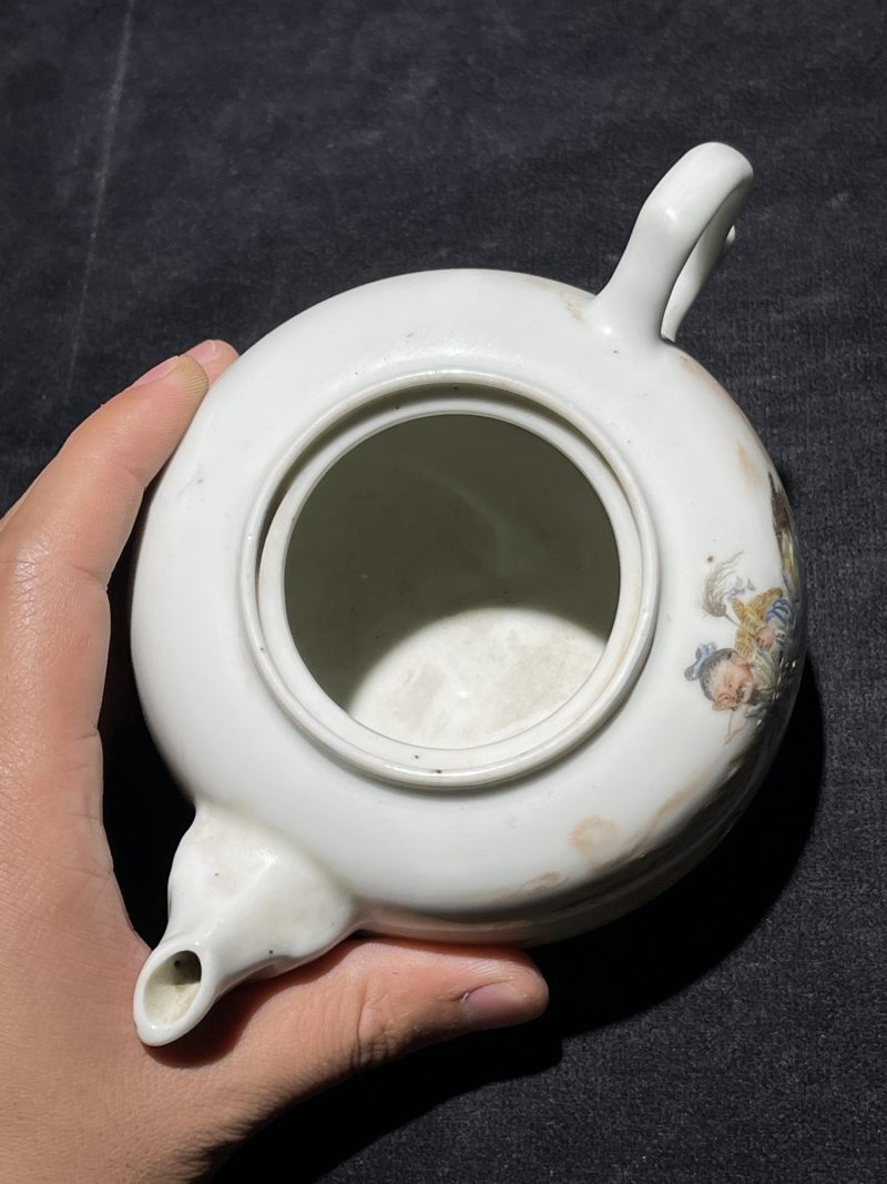 民国 粉彩人物纹茶壶一组9件 - 图43