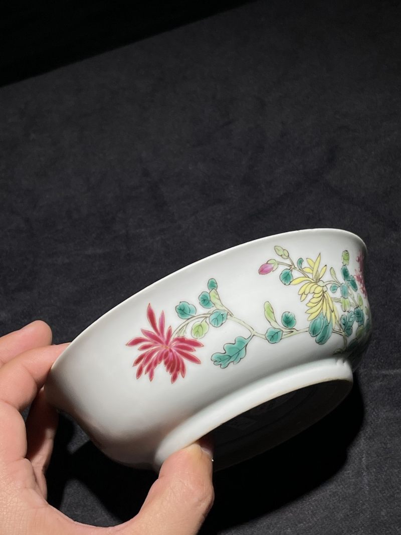 清晚期 粉彩花卉纹墩式碗 - 图3