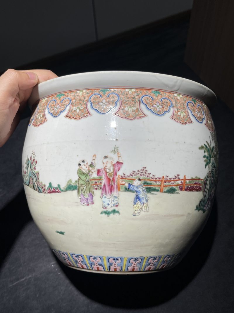民国 粉彩婴戏纹卷缸 - 图3