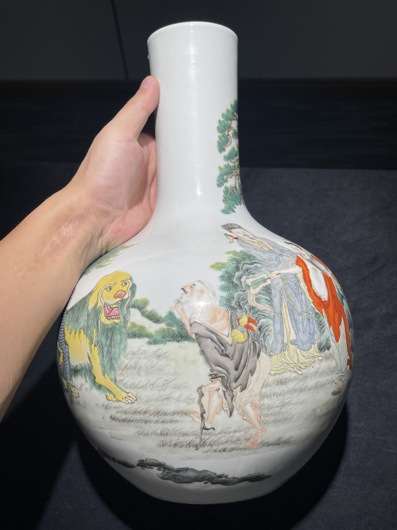 清晚期 粉彩八仙纹天球瓶 - 图7