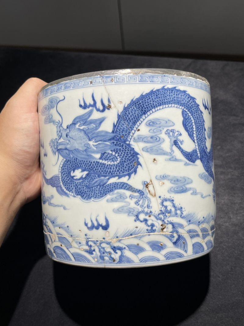 清早期 青花、青花釉里红笔筒一组2件 - 图12
