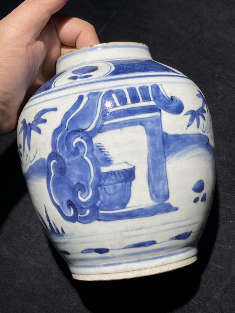 明万历 青花人物故事纹罐 - 图4