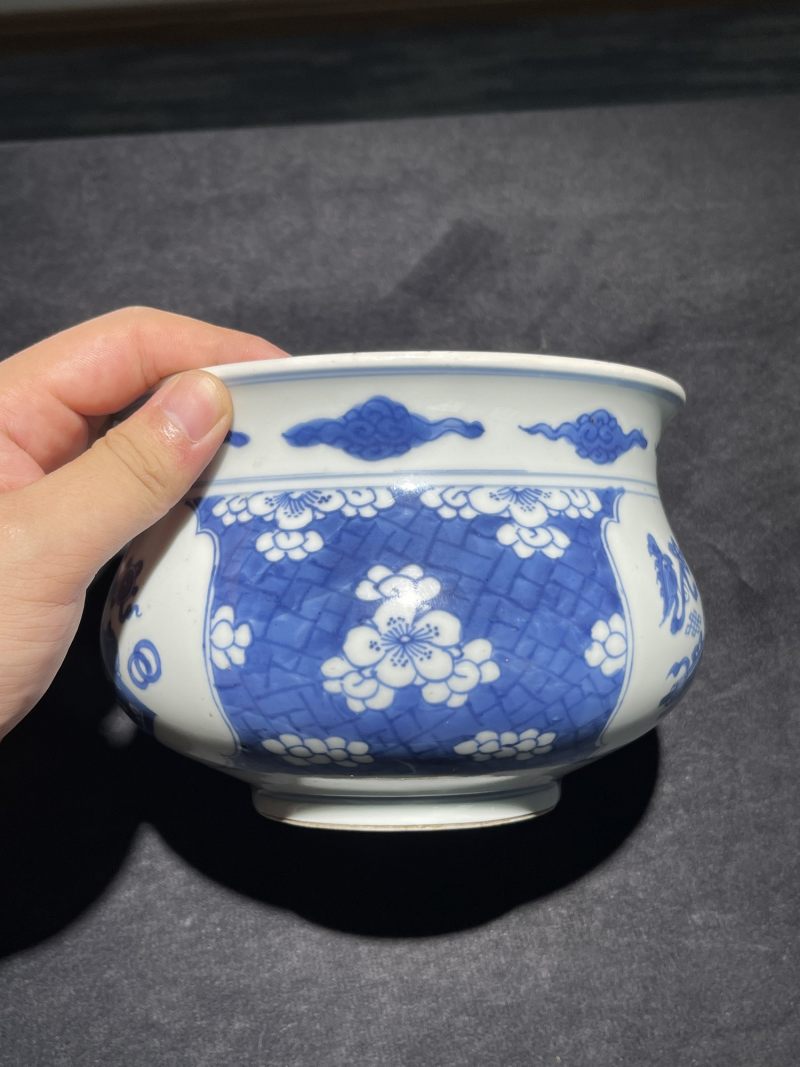 清康熙 青花博古纹香炉 - 图3