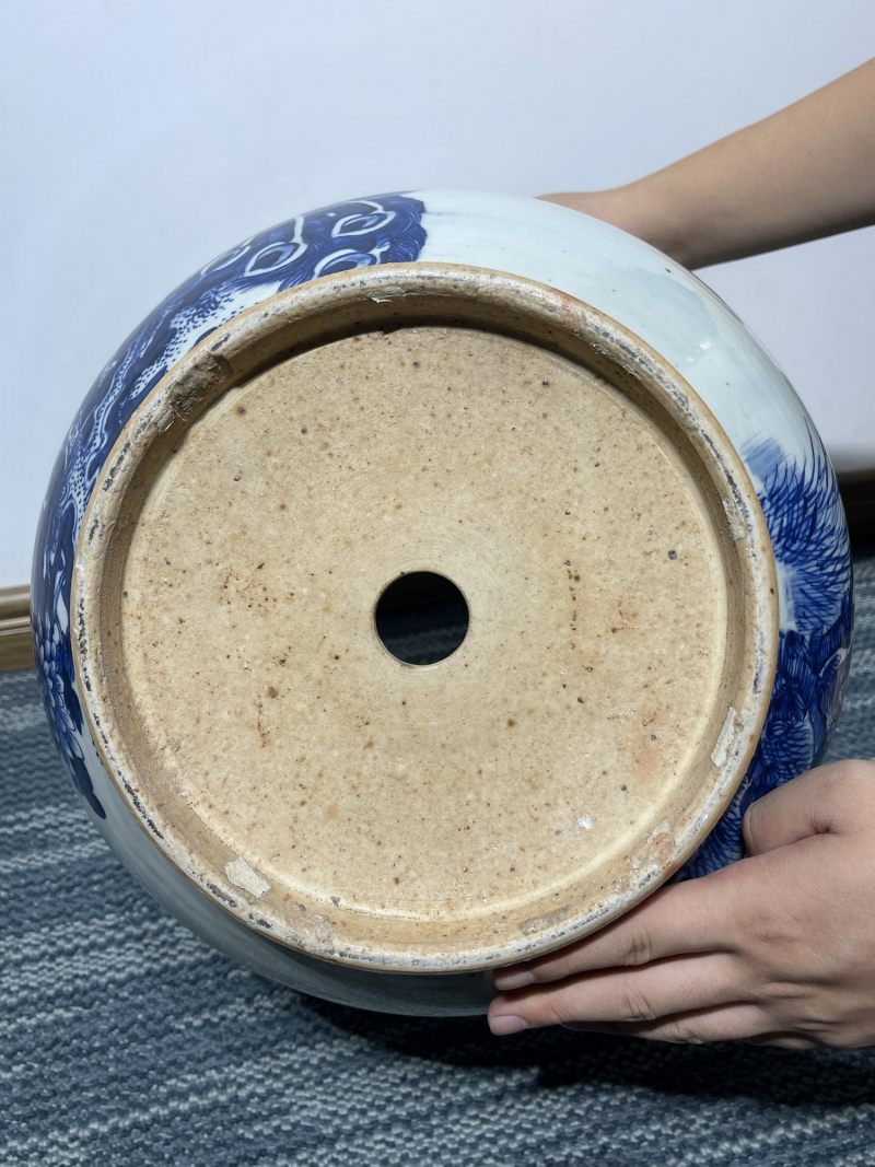 清中期 青花富贵白头纹大花盆一对 - 图11