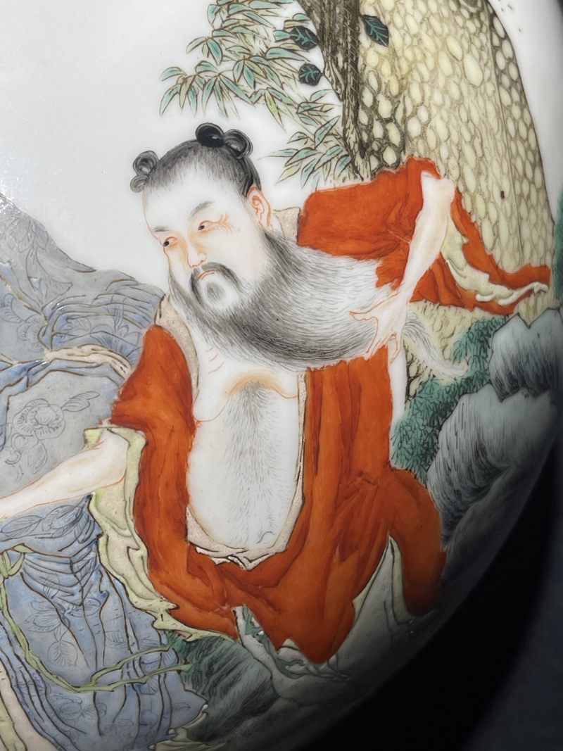 清晚期 粉彩八仙纹天球瓶 - 图8