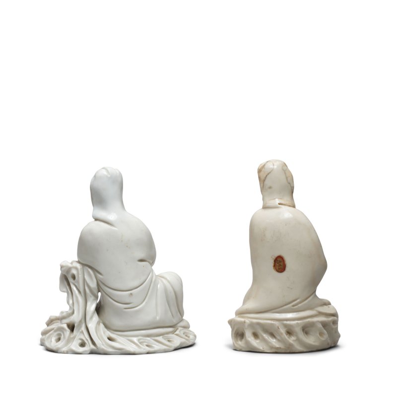 十七世紀 德化窯觀音 一組兩件 | TWO BLANC-DE-CHINE FIGURES OF GUANYIN - 图4