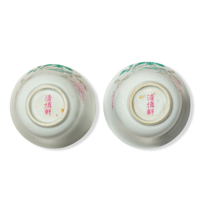 民國 粉彩花卉紋盃一對 | A PAIR OF FAMILLE ROSE 'FLORAL' CUPS - 图2