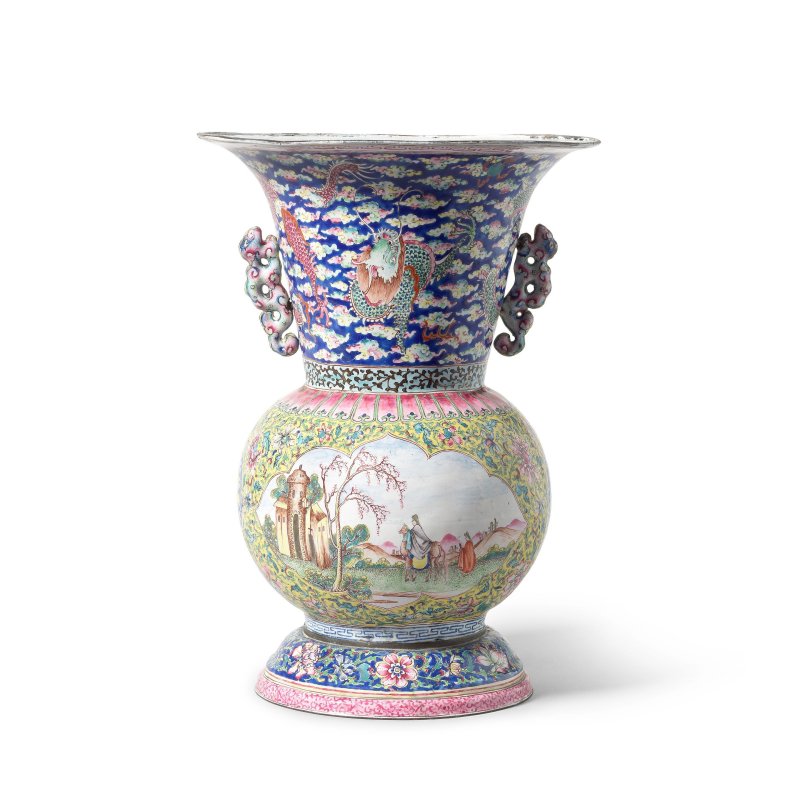 十八世紀 西洋人物畫琺琅瓶 | A PAINTED ENAMEL EUROPEAN-SUBJECT VASE - 图1