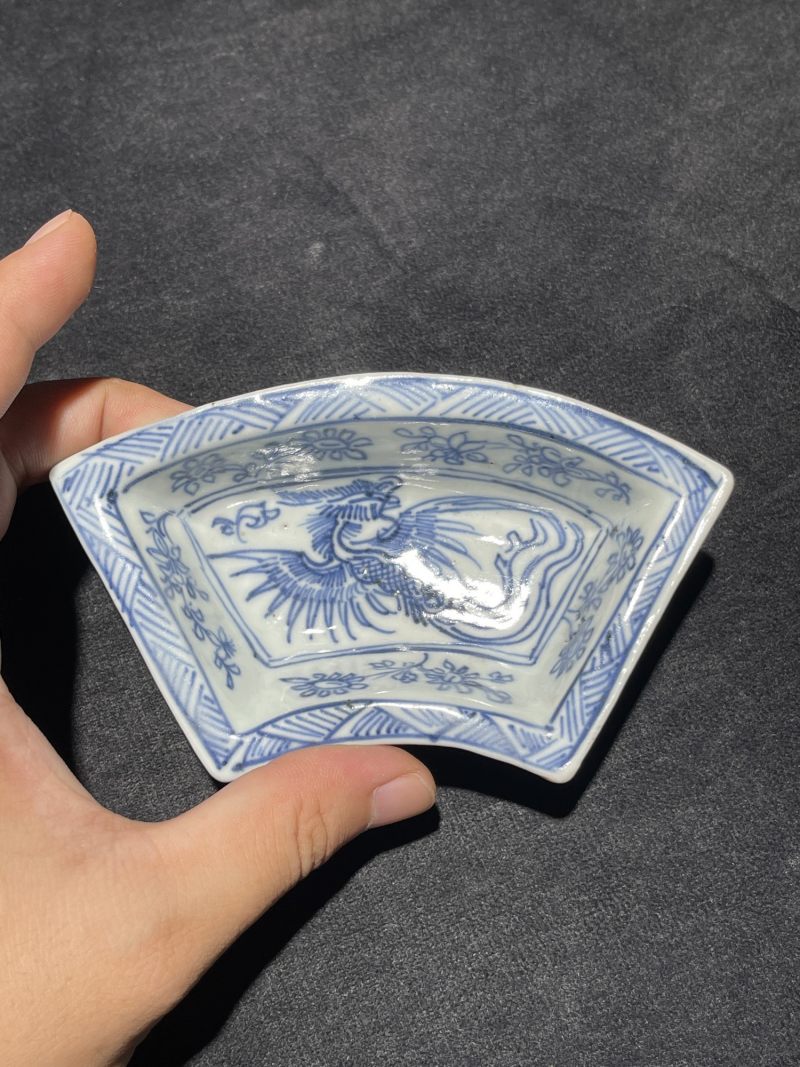 明万历 青花铁线描凤穿花纹攒盘一组十二件 - 图29