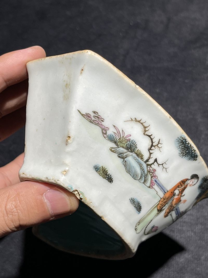 清同治 粉彩人物纹九子攒盘 - 图36