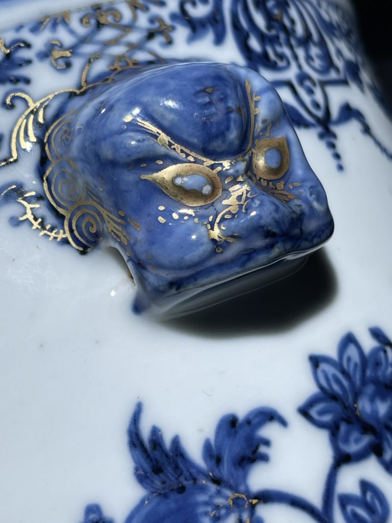 清乾隆 青花兽耳璎珞纹笔海 - 图7