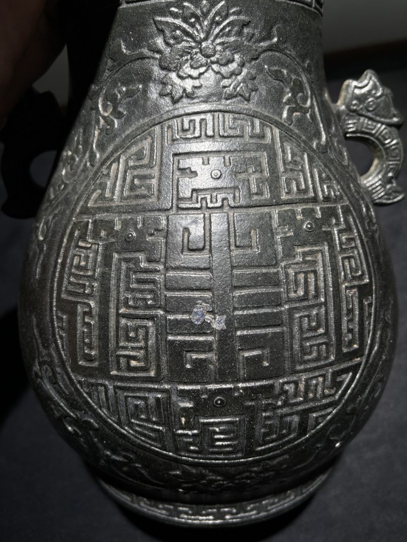民国 墨彩仿青铜釉龙耳尊 - 图6