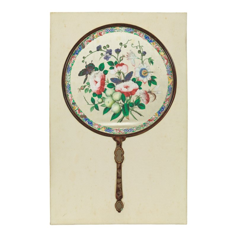 清晚期 緞綉百鳥紋扇一對 | A PAIR OF SILK EMBROIDERED 'HUNDRED BIRDS' FANS - 图8