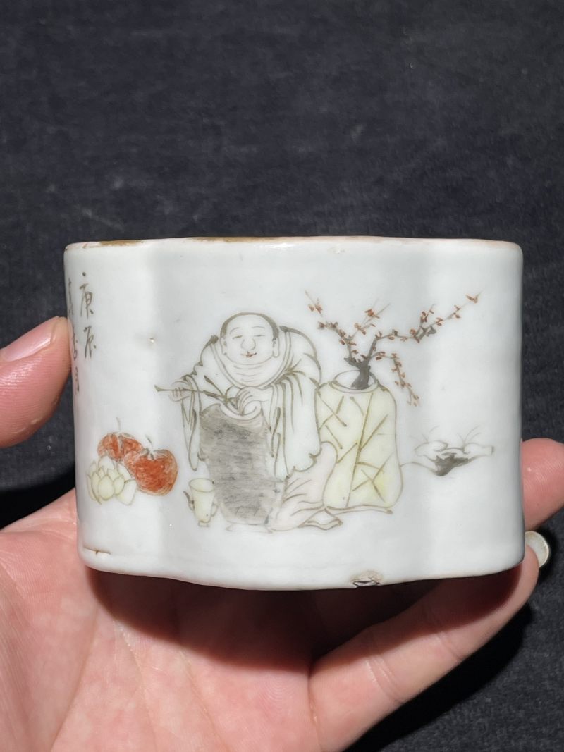 清光绪 浅绛彩人物花鸟纹海棠水盂 - 图3