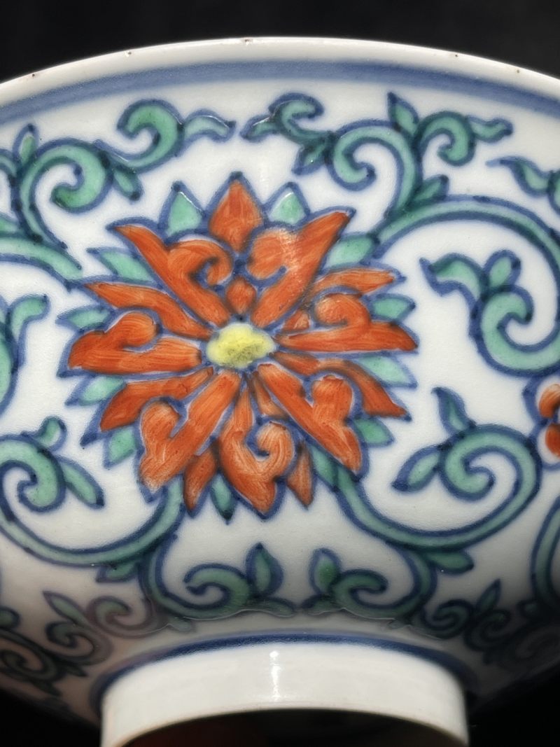 清代 斗彩花卉纹碗 - 图8