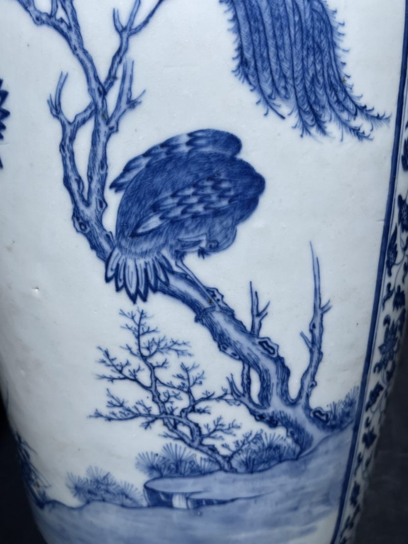 清代 青花花卉开光瑞兽纹观音瓶 - 图7