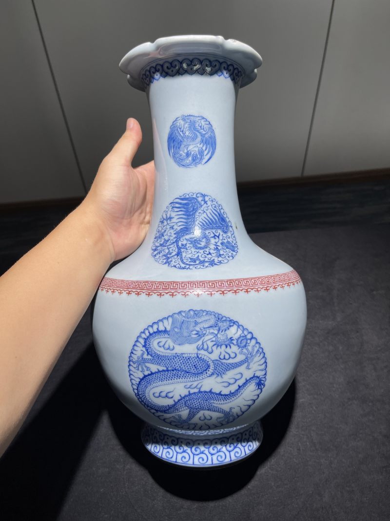 民国 天蓝釉料彩团龙团凤纹花口尊 - 图4