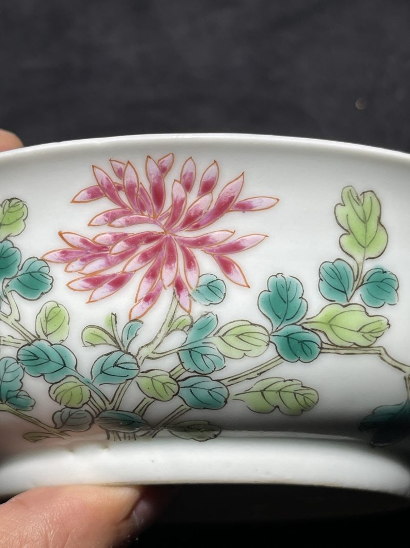 清晚期 粉彩花卉纹墩式碗 - 图6
