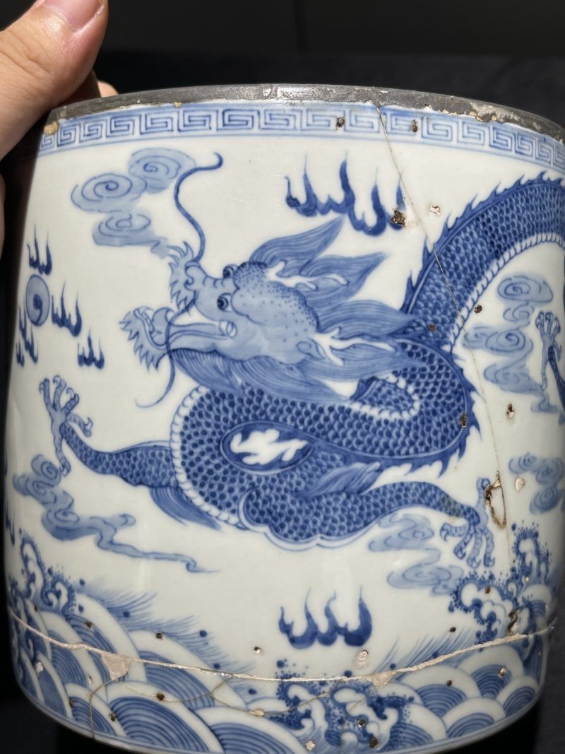 清早期 青花、青花釉里红笔筒一组2件 - 图15